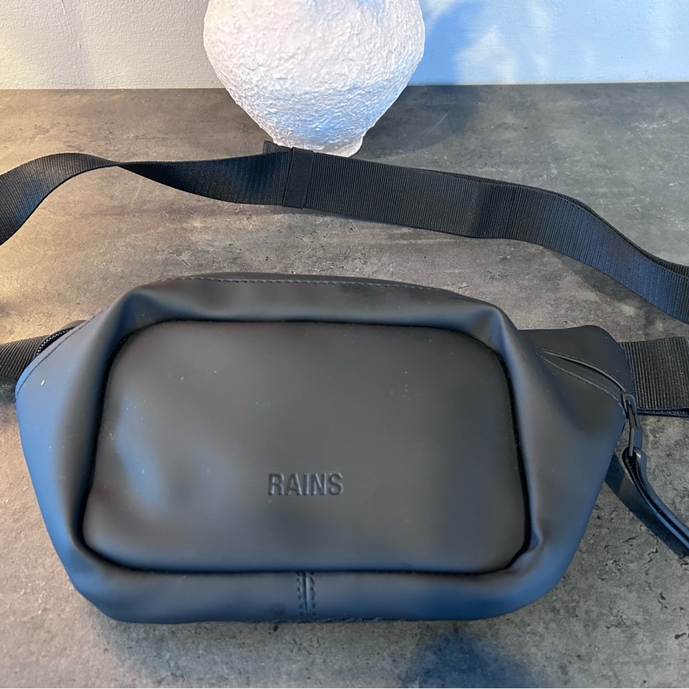 Rains Black Bum Bag - Picture 6 of 12